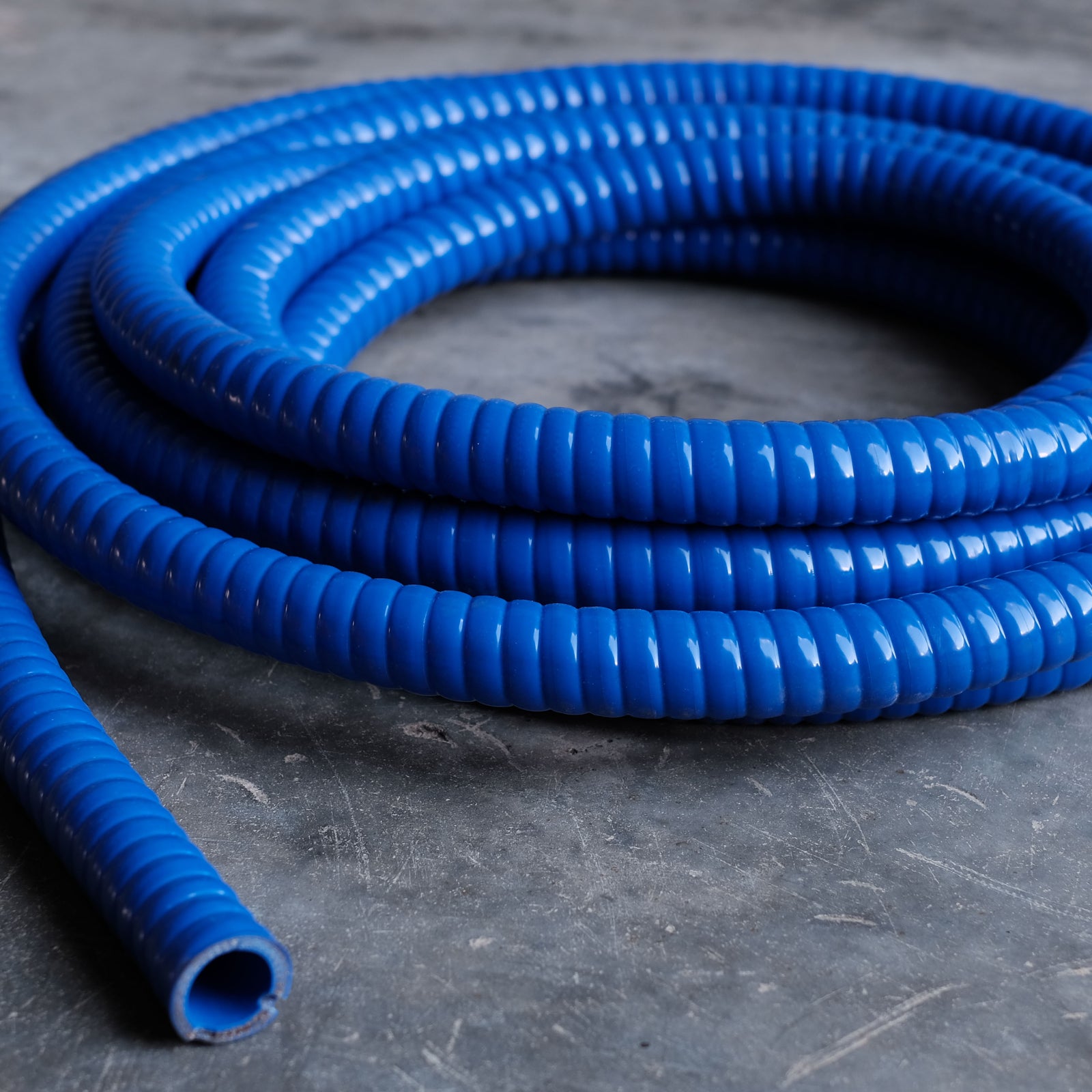 Flexible Wire Silicone Hose - ARIS Performance Silicone